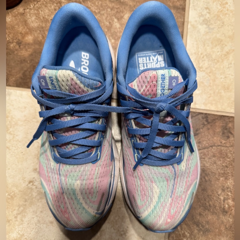 Brooks Pastel Wave Running Shoes Women Size 8